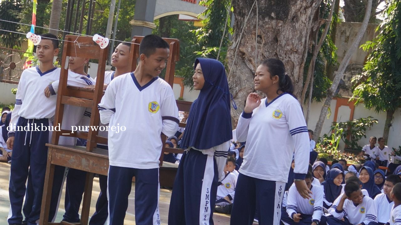 Semarak Kemerdekaan ke-80  SMPN 2 Purworejo Meriahkan dengan Jalan Sehat dan Lomba Seru