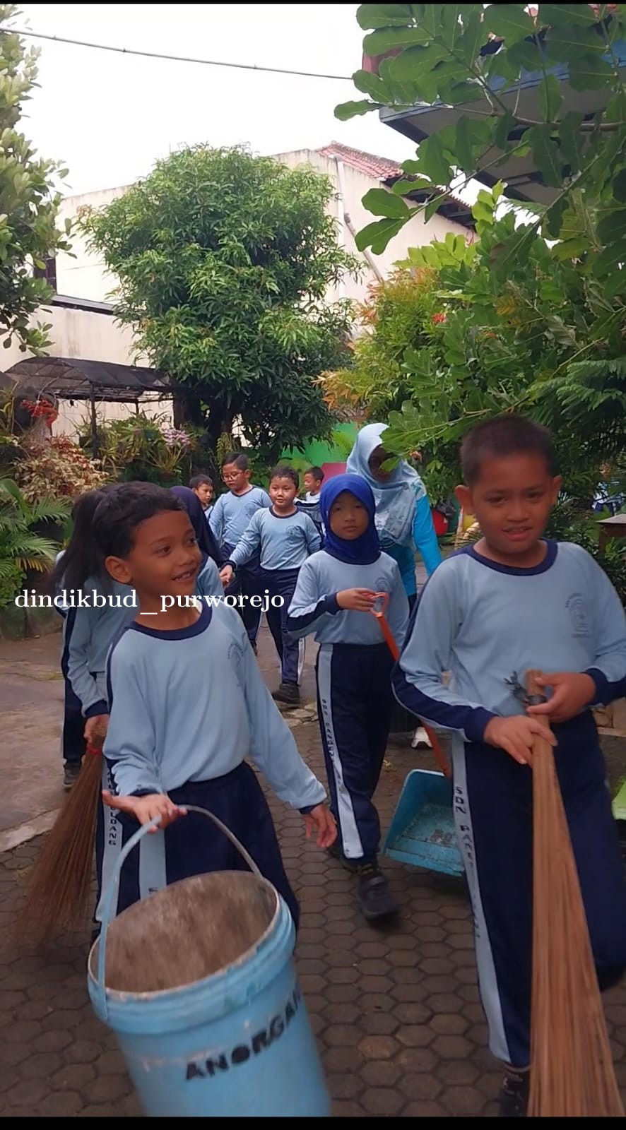 SDN Pangengudang ramaikan gerakan ASRI