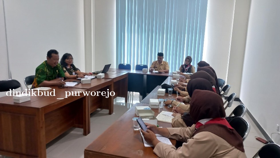 Persiapan Pentas Karawitan di Pendopo Kanbupaten Purworejo