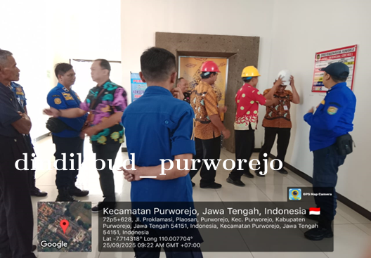PELATIHAN MKKG (MANAJEMEN KESELAMATAN KEBAKARAN GEDUNG) DI LINGKUNGAN KANTOR DINAS PENDIIDIKAN DAN KEBUDAYAAN