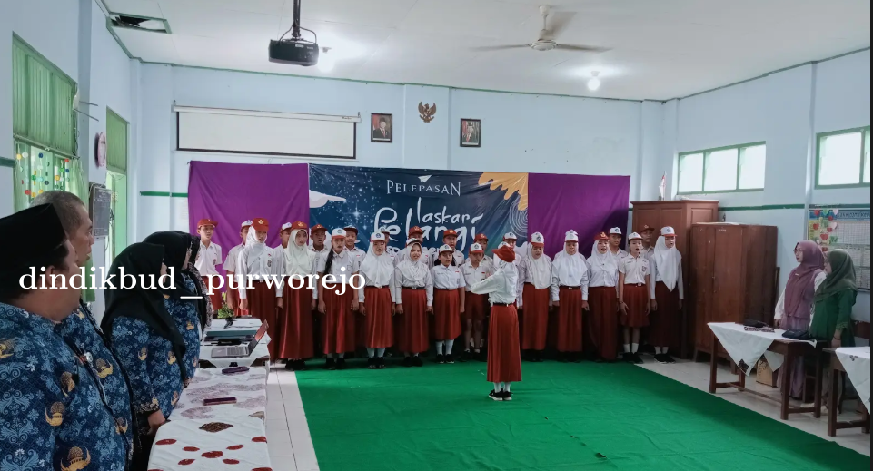 Momen Haru dan Bahagia di Acara Perpisahan Siswa Kelas 6
