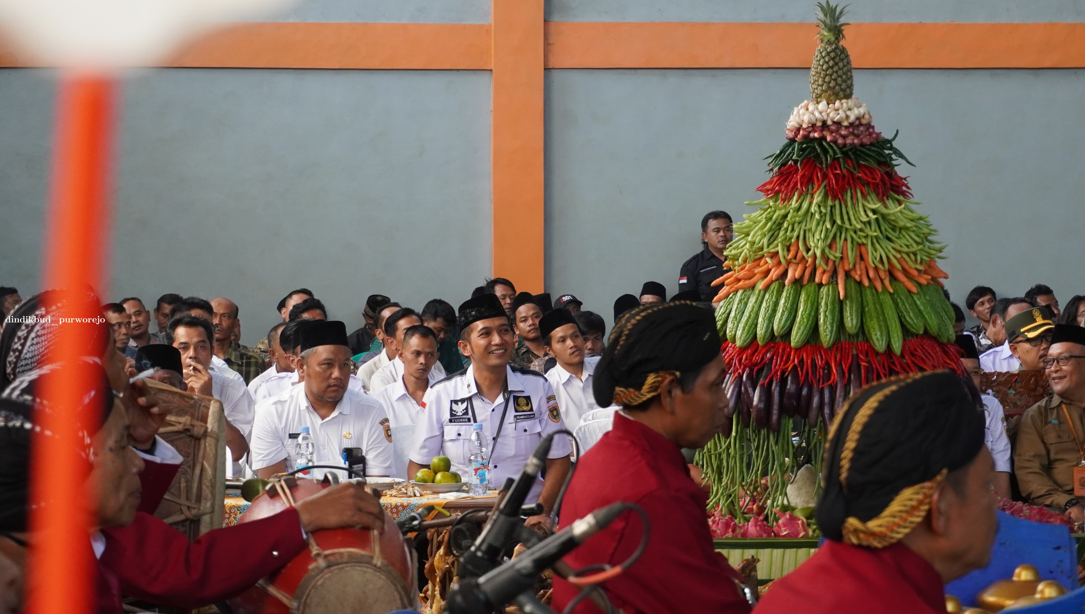 Plt. DINDIKBUD Kabupaten Purworejo menghadiri Nyadran Panen dan Sedekah Bumi di Desa Pamriyan