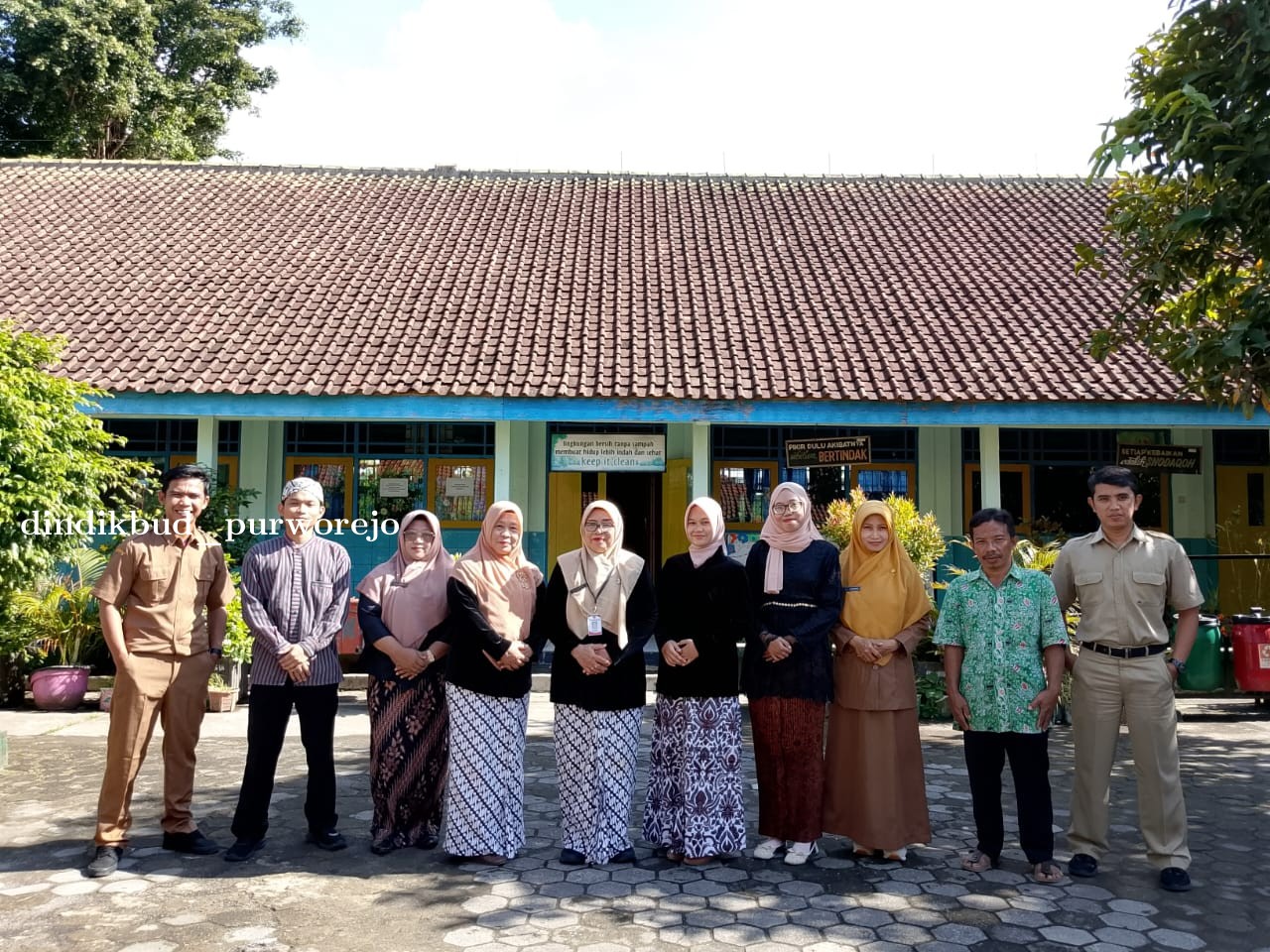 Di Balik Senyumku, Ada Doa Ibu dari SD N Sebomenggalan