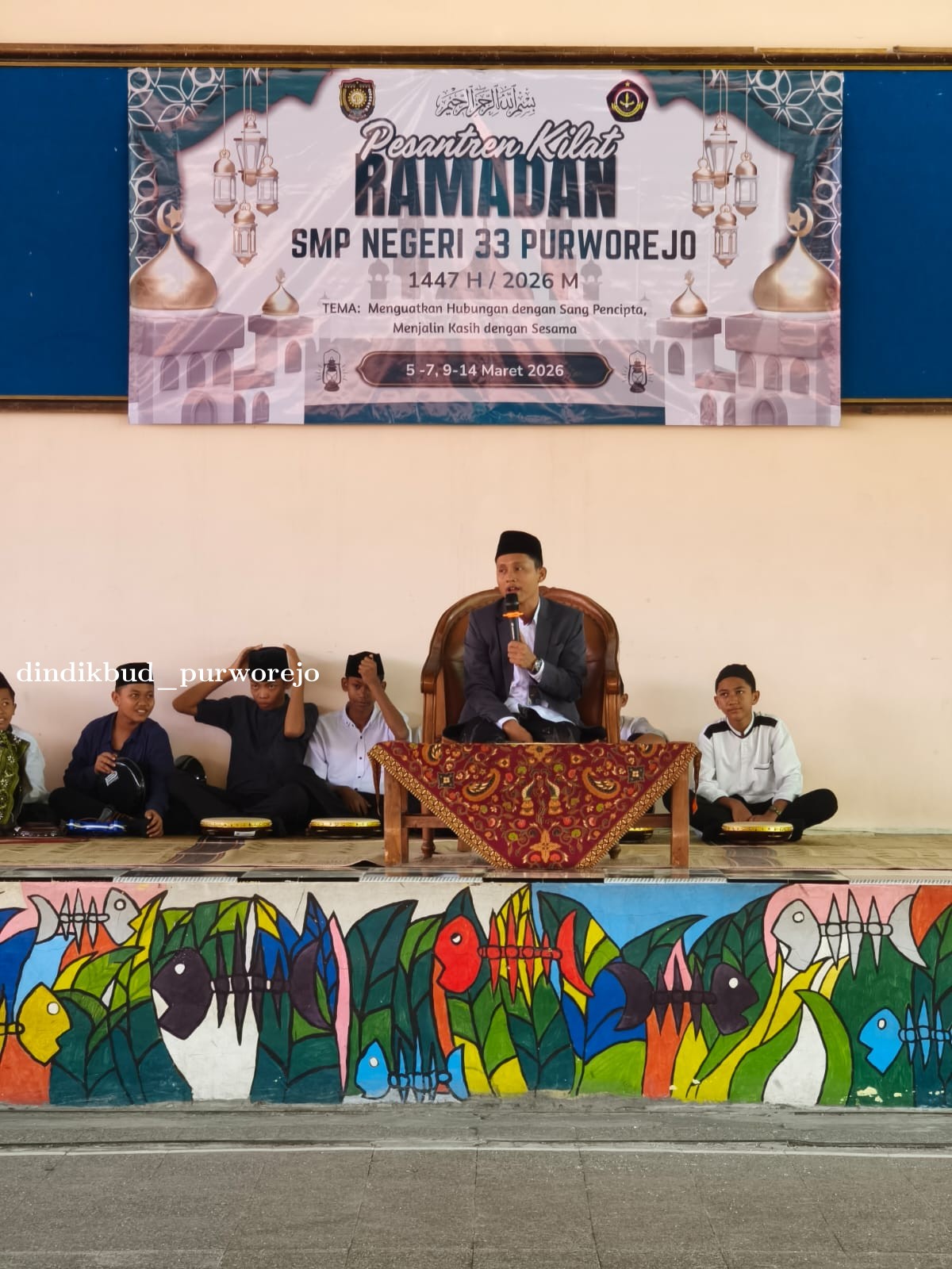SMP Negeri 33 Purworejo menyelenggarakan beberapa rangkaian acara Pesantren Kilat Ramadan