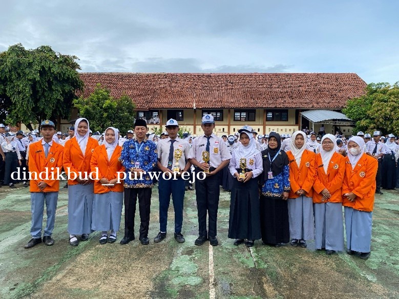 Lomba Kebersihan Kelas SMP Negeri 36 Purworejo