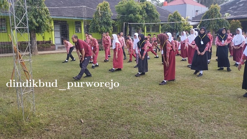 MPLS 2025 di SMP Negeri 38 Purworejo yang edukatif, kreatif, menyenangkan, dan berorientasi pada pembentukan karakter positif,